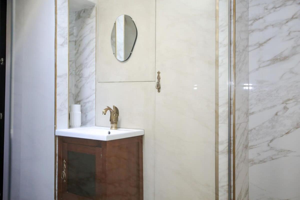 Appartement Moderne Confort Proche Montmartre - 4P Parigi Esterno foto